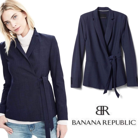 Lightweight Wool Wrap Blazer 